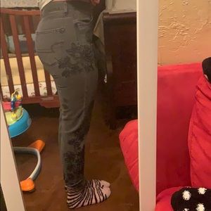 Black mom jeans